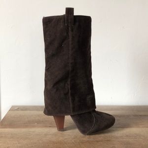 Bamboo cuffed brown suede boots
